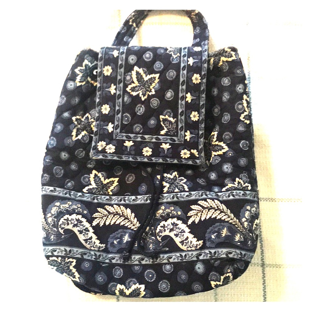 🌼Retired Vera Bradley Backpck Purse